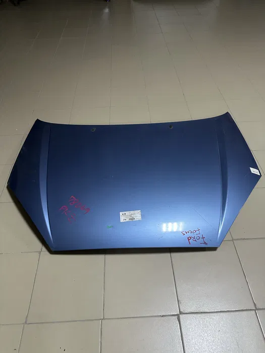 Капот для Ford Focus седан (DFW)